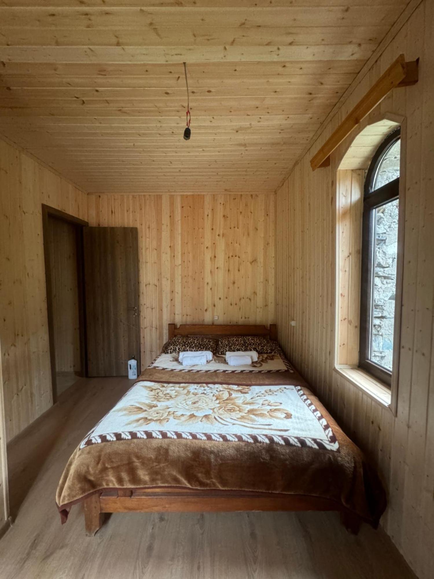 Chazhashi Guesthouse Ushguli Exterior photo