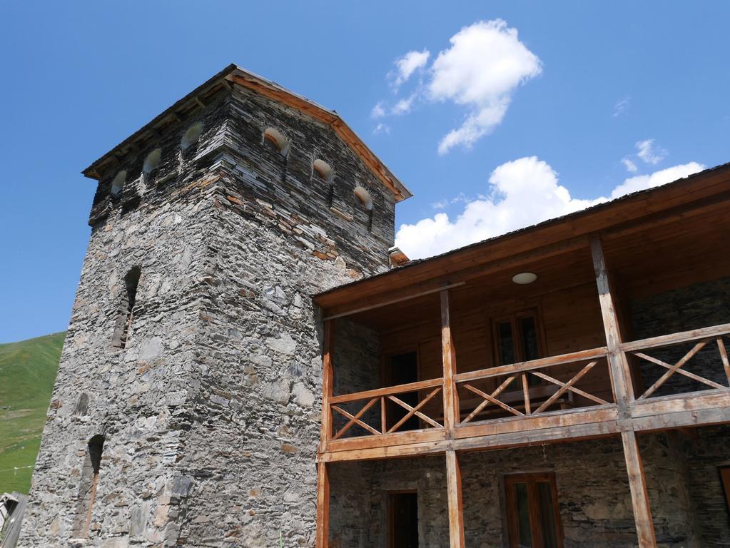 Chazhashi Guesthouse Ushguli Exterior photo